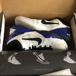 Nike Zoom Kobe VII Supreme